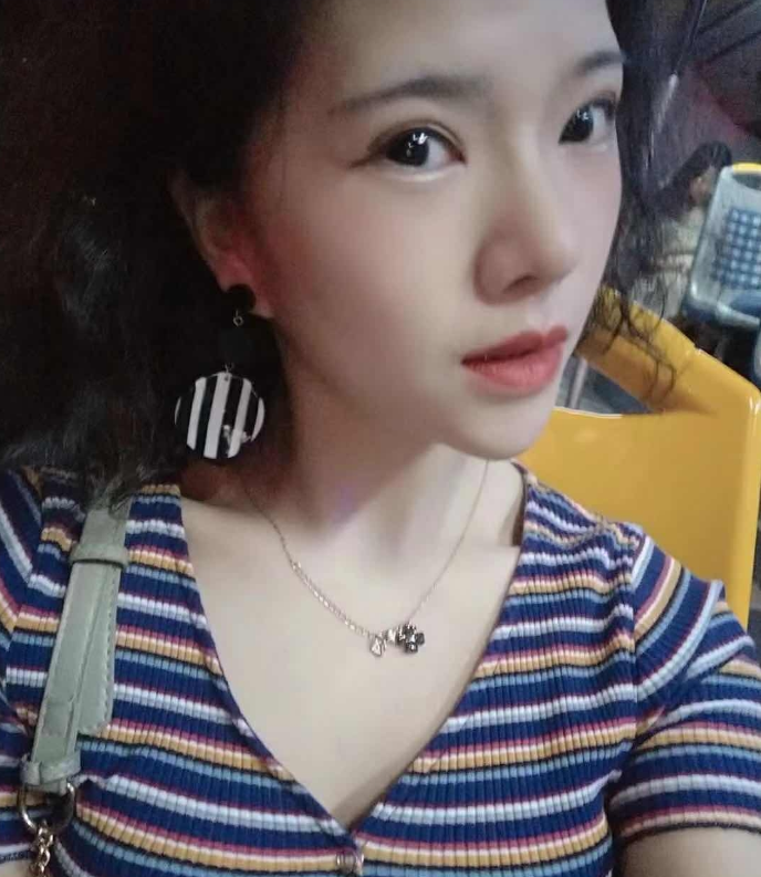 宁波性感迷人小姐姐